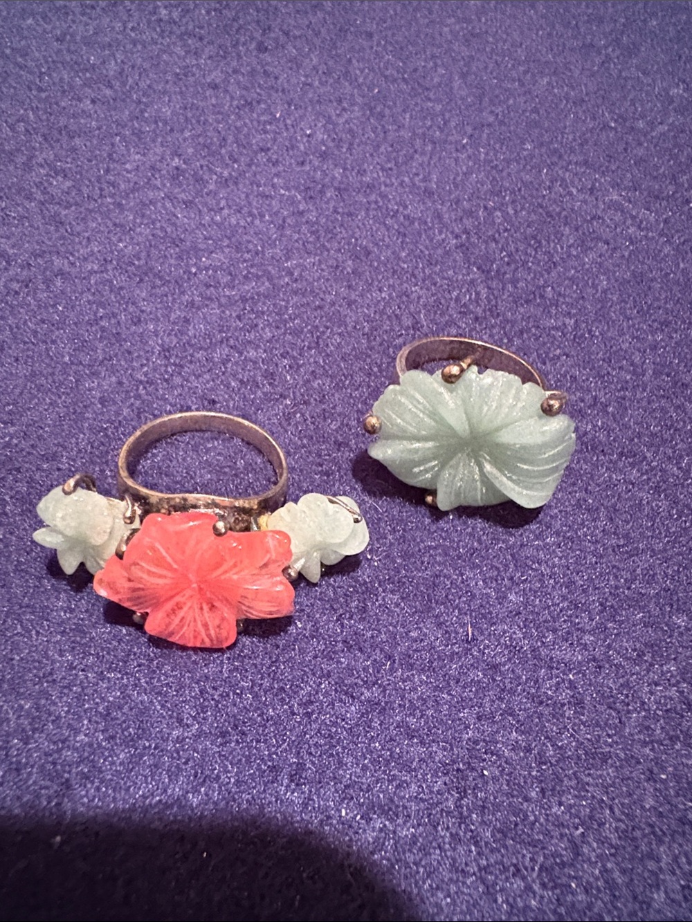 Floral Carved Resin Ring Set in Coral and Mint - Women Jewelry
